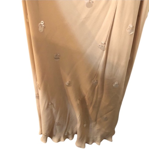 Hugo  Buscati size 12 Nude with opalescent sequins gorgeous & perfect - Picture 13 of 14